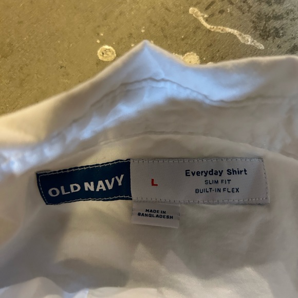 BOGO Old Navy Slim Fit Everyday Button-Up Shirt - Picture 3 of 6